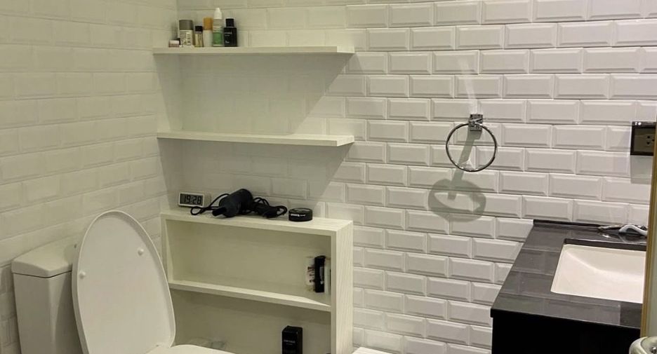 ให้เช่า 3 ห้องนอน คอนโด ใน วัฒนา, กรุงเทพฯ