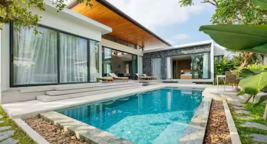 For sale 3 bedrooms villa in Thalang, Phuket