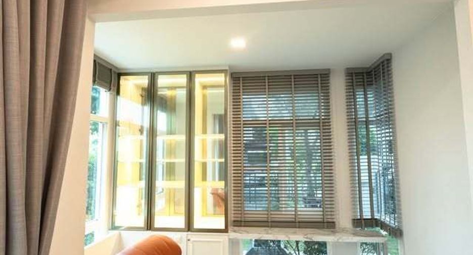 Casa en venta y en alquiler de 4 habitaciones en Prawet, Bangkok