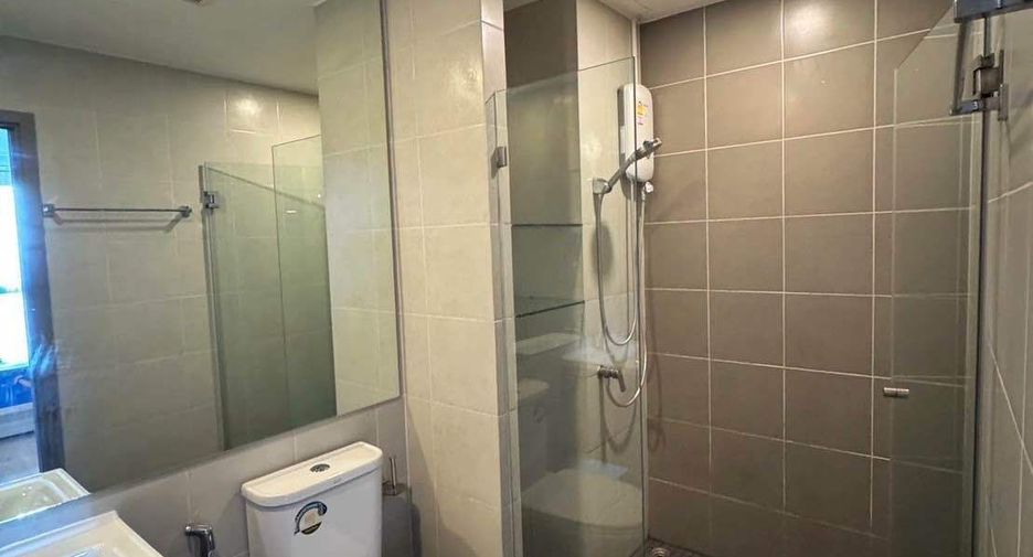 Condo en alquiler de 1 habitaciones en Bang Na, Bangkok