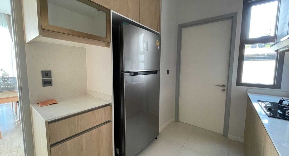 For rent 4 bedrooms villa in Mueang Phuket, Phuket