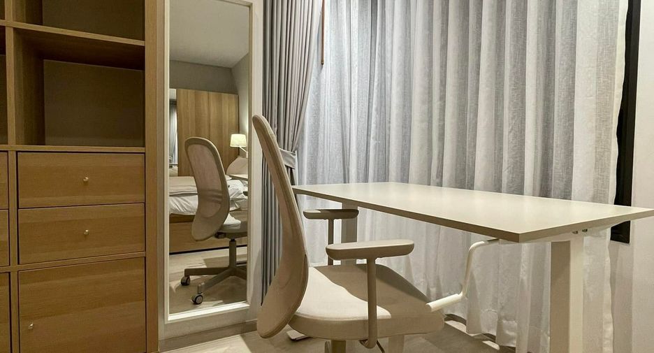 For rent 2 bedrooms condo in Pathum Wan, Bangkok