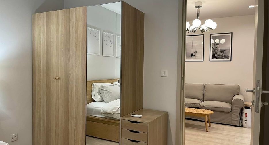 For rent 2 bedrooms condo in Pathum Wan, Bangkok
