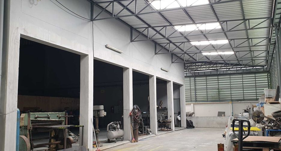 出售 3 卧室 独立屋 在 Bang Sao Thong, Samut Prakan