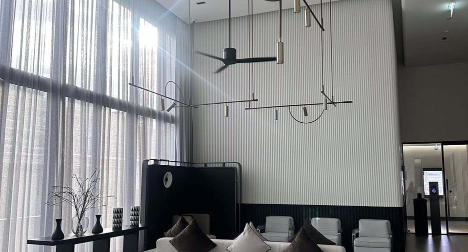 For rent studio condo in Khlong San, Bangkok