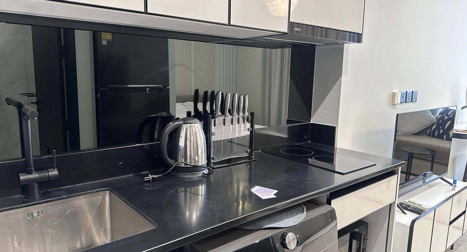 For rent studio condo in Khlong San, Bangkok