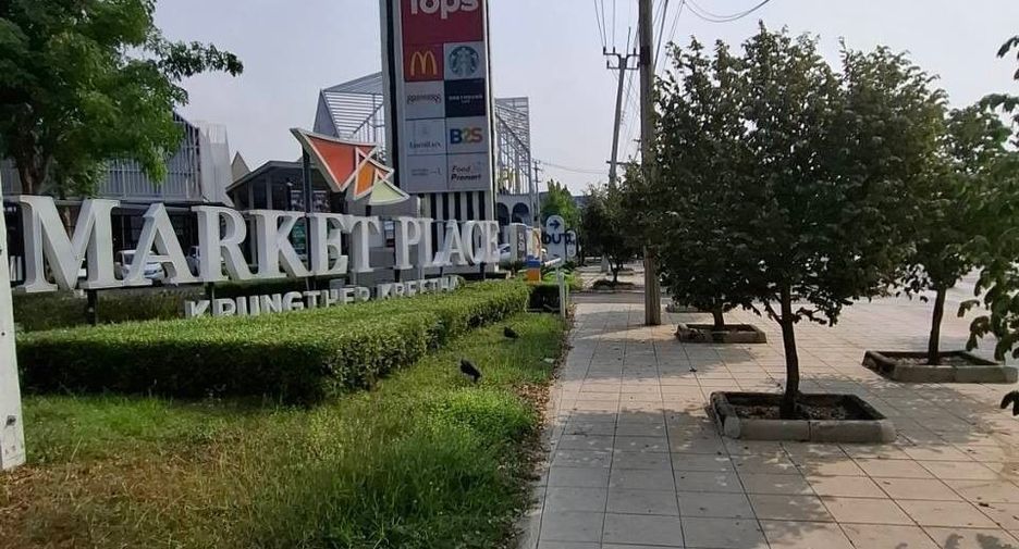 For rent retail Space in Saphan Sung, Bangkok