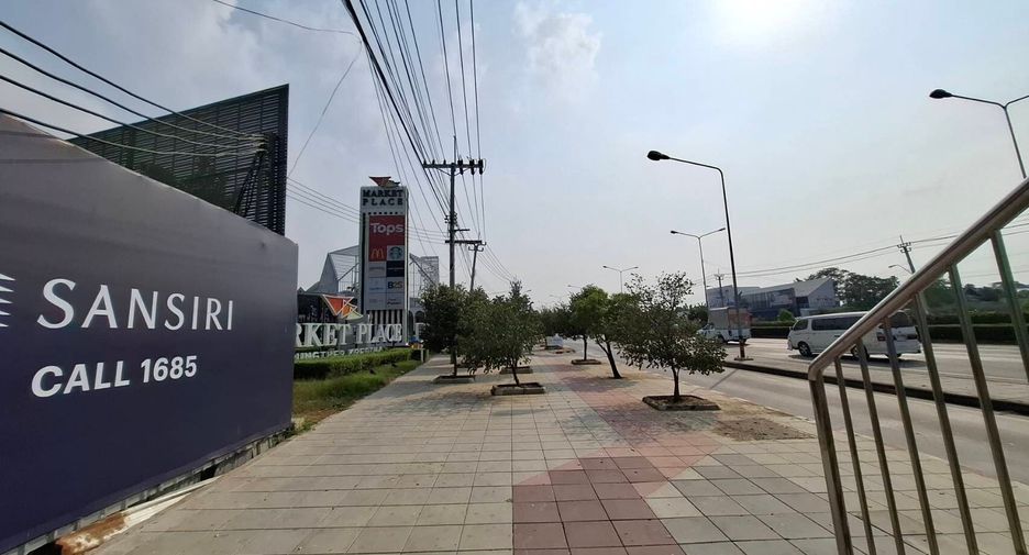 For rent retail Space in Saphan Sung, Bangkok