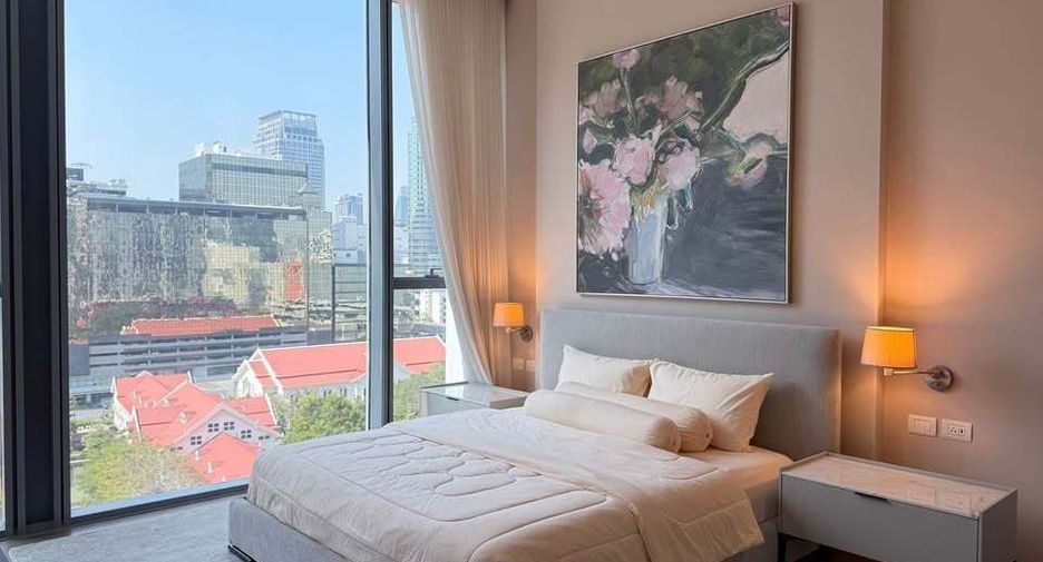 For rent 2 bedrooms condo in Pathum Wan, Bangkok