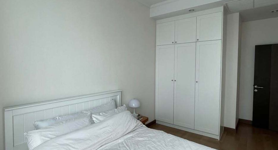 For rent 1 bed condo in Bang Rak, Bangkok