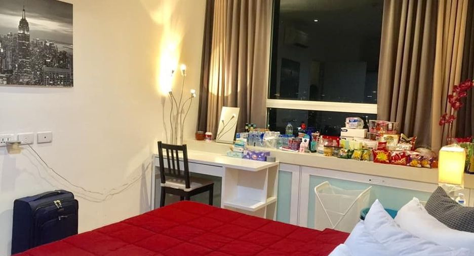 Condo en alquiler de 1 habitaciones en Huai Khwang, Bangkok