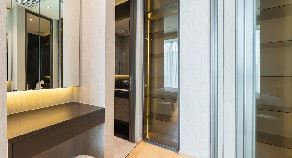 For sale 1 bed condo in Pathum Wan, Bangkok