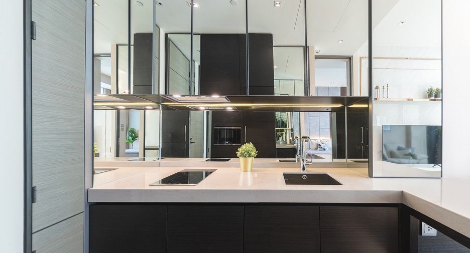 For sale 1 bed condo in Pathum Wan, Bangkok