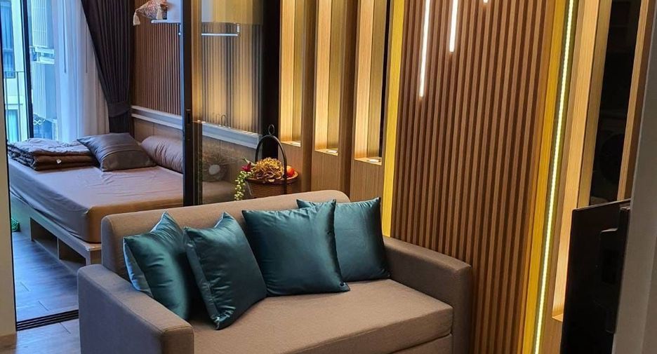 For rent 2 bedrooms condo in Wang Thonglang, Bangkok