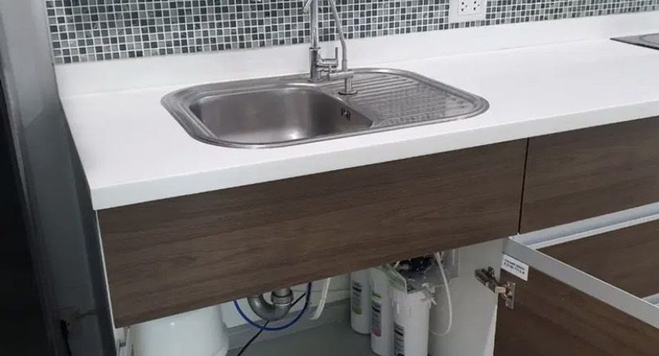 For rent 2 bedrooms condo in Ratchathewi, Bangkok