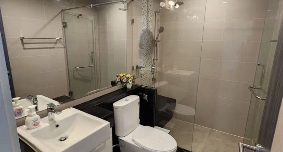 For rent 2 bedrooms condo in Ratchathewi, Bangkok