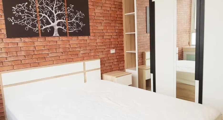 For rent 1 bed condo in Huai Khwang, Bangkok