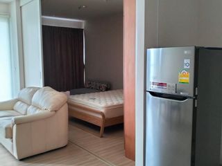 À louer studio condo à Khlong San, Bangkok