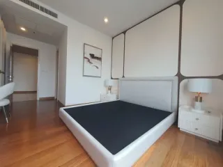 For rent 4 bedrooms condo in Yan Nawa, Bangkok
