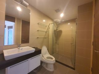 For rent 4 bedrooms condo in Yan Nawa, Bangkok