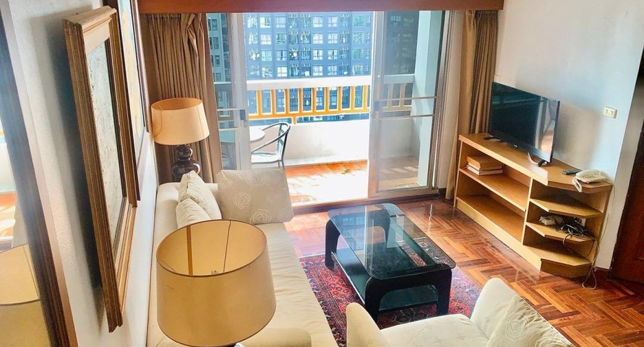 For rent 2 bedrooms condo in Ratchathewi, Bangkok