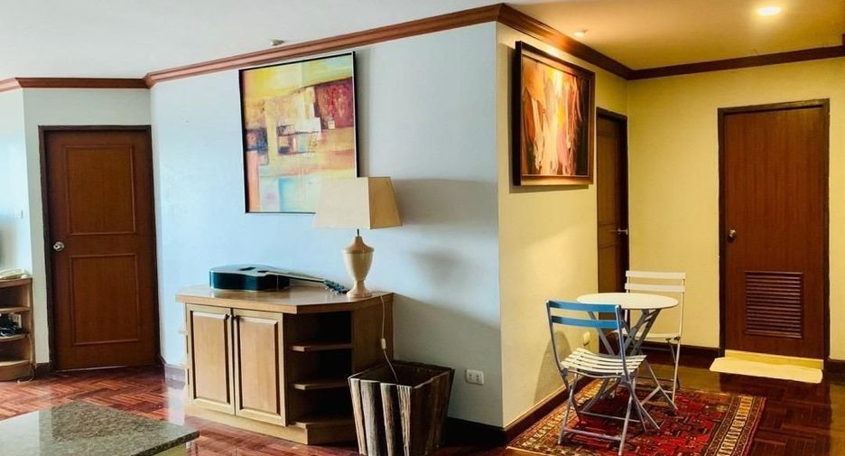 For rent 2 bedrooms condo in Ratchathewi, Bangkok