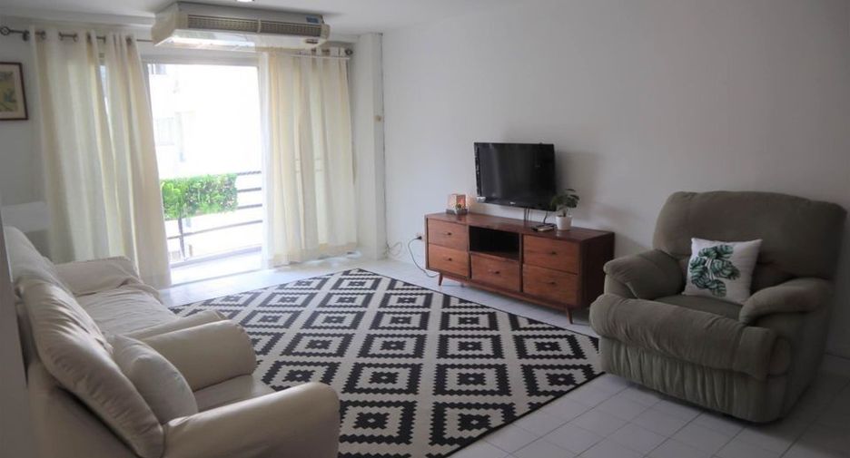 For rent 2 bedrooms condo in Khlong Toei, Bangkok