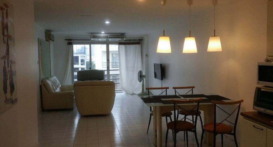 For rent 2 bedrooms condo in Khlong Toei, Bangkok