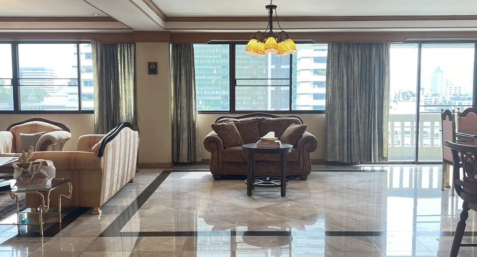 À louer 2 chambres condo à Watthana, Bangkok