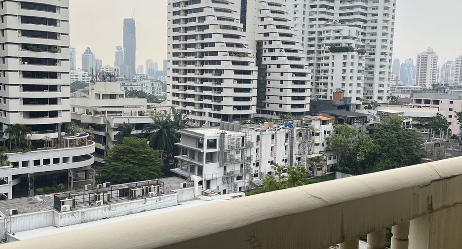 À louer 2 chambres condo à Watthana, Bangkok