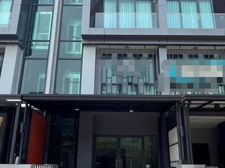 For sale 3 bedrooms townhouse in Don Mueang, Bangkok