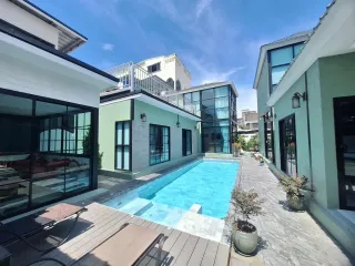 For rent 4 bedrooms villa in Mueang Phuket, Phuket