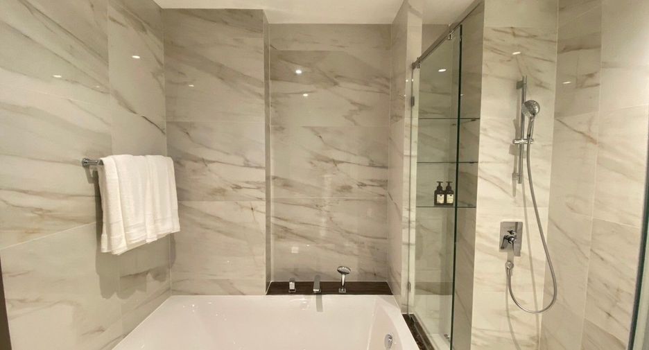 For rent 2 ベッドルーム condo in Sathon, Bangkok