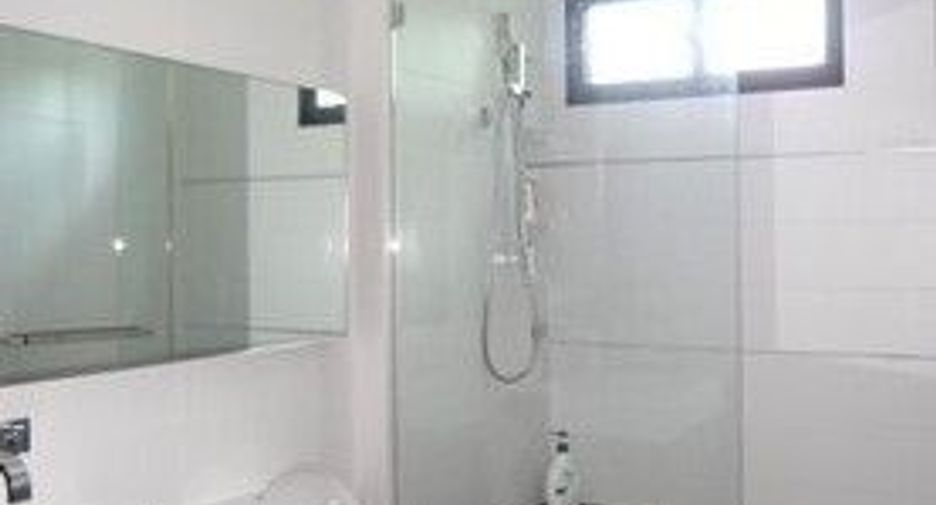 For sale 4 bedrooms house in Taling Chan, Bangkok