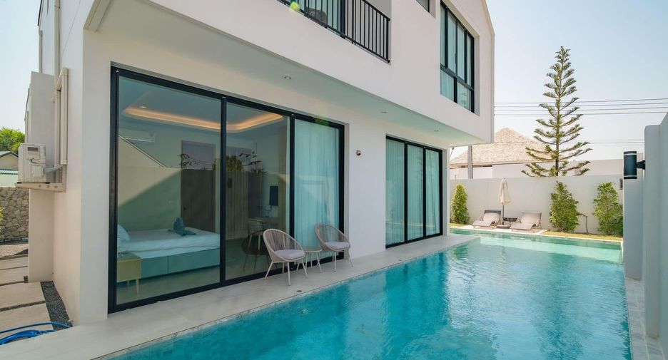 For sale and for rent 4 bedrooms villa in Thalang, Phuket