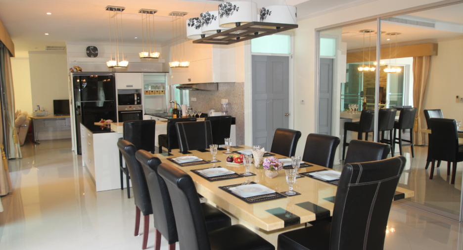 For sale 6 ベッドルーム villa in Kathu, Phuket