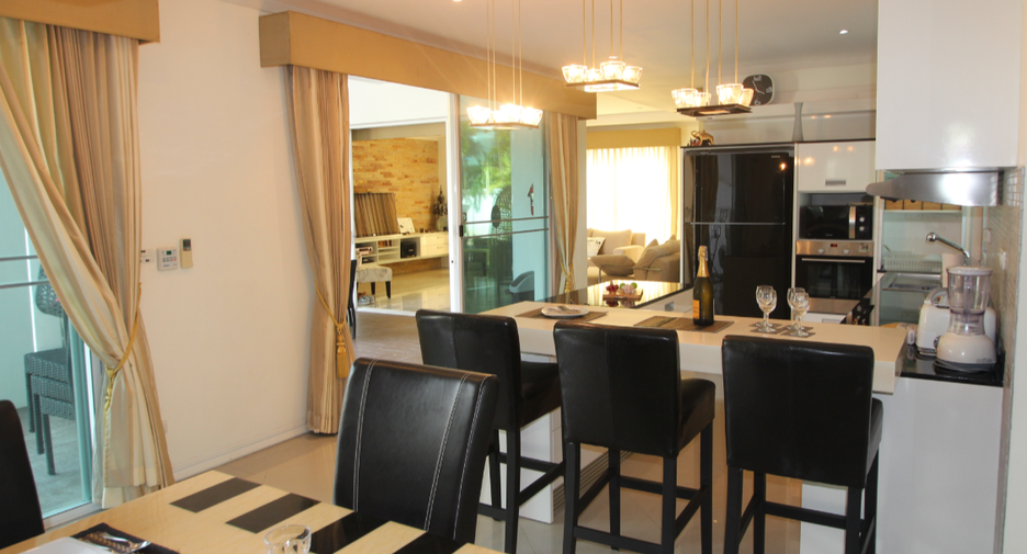 For sale 6 ベッドルーム villa in Kathu, Phuket