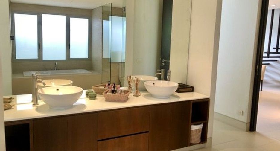 For sale 3 bedrooms condo in Thalang, Phuket