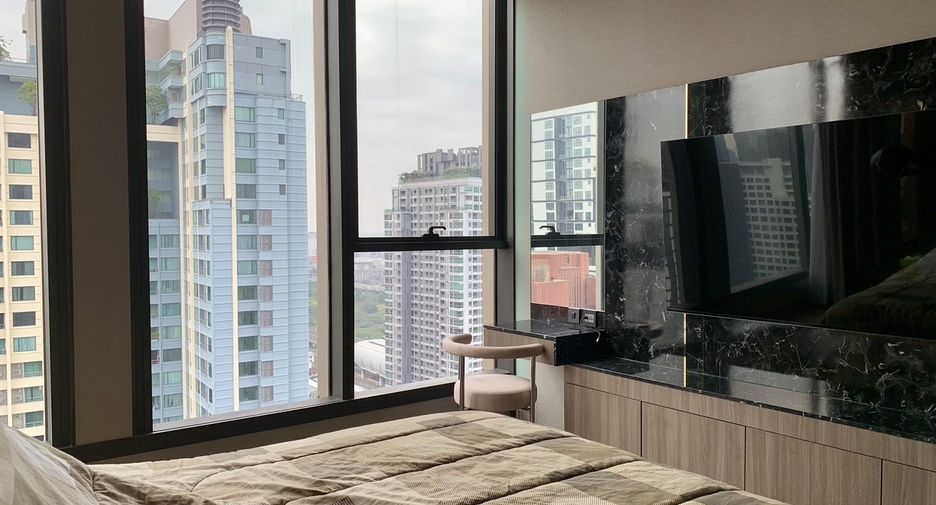 For rent 2 bedrooms condo in Watthana, Bangkok