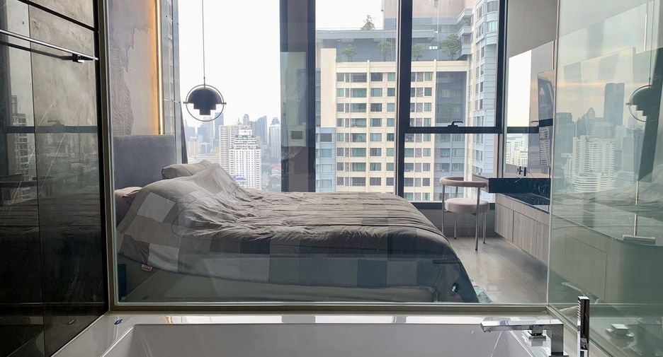 For rent 2 bedrooms condo in Watthana, Bangkok