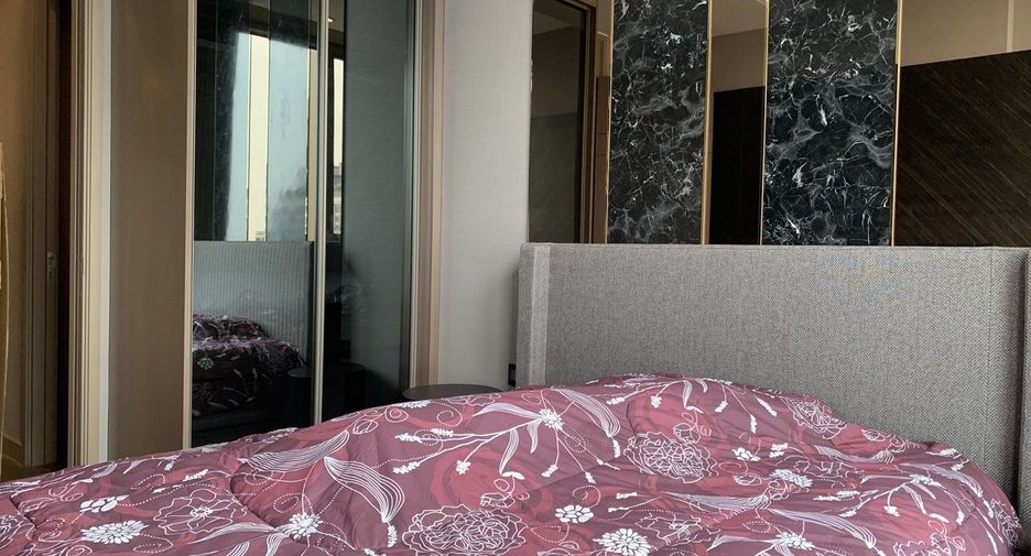For rent 2 bedrooms condo in Watthana, Bangkok