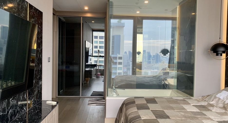 For rent 2 bedrooms condo in Watthana, Bangkok