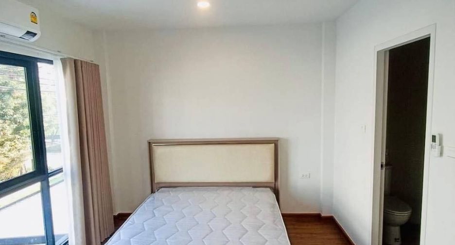 For rent 3 bedrooms townhouse in Mueang Samut Prakan, Samut Prakan