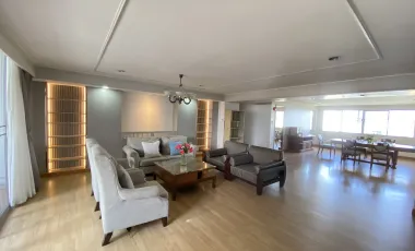 For rent 3 bedrooms condo in Watthana, Bangkok