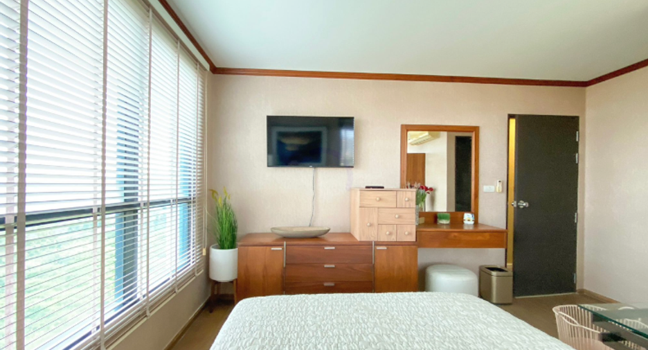 For sale 2 bedrooms condo in Mueang Phuket, Phuket
