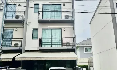 Reihenhaus zum Kauf mit 3 Zimmer in Sai Mai, Bangkok