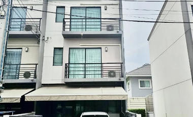 出售 3 卧室 联排别墅 在 Sai Mai, 曼谷