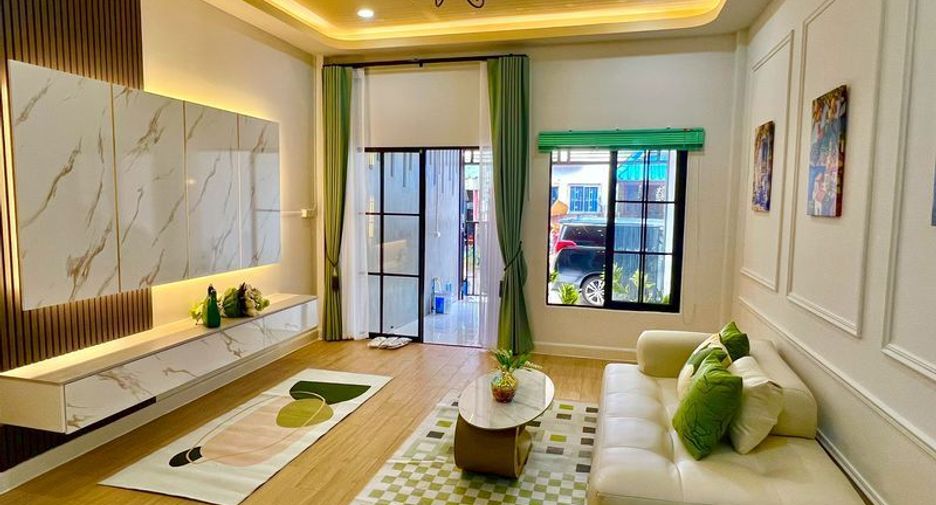 For sale 2 bedrooms townhouse in Min Buri, Bangkok