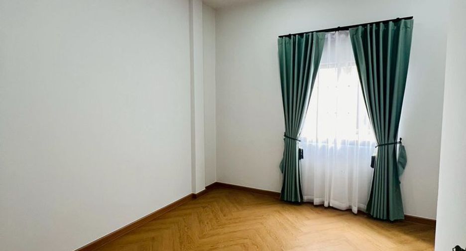 For sale 2 bedrooms townhouse in Min Buri, Bangkok