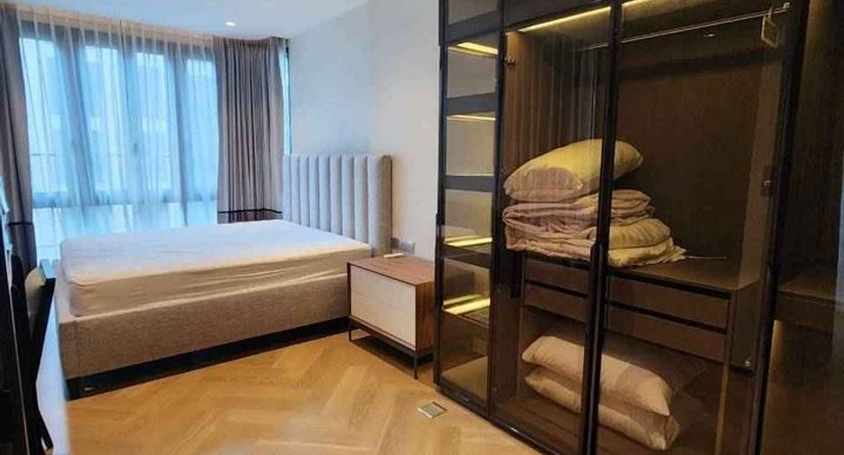 For rent 2 bedrooms condo in Watthana, Bangkok